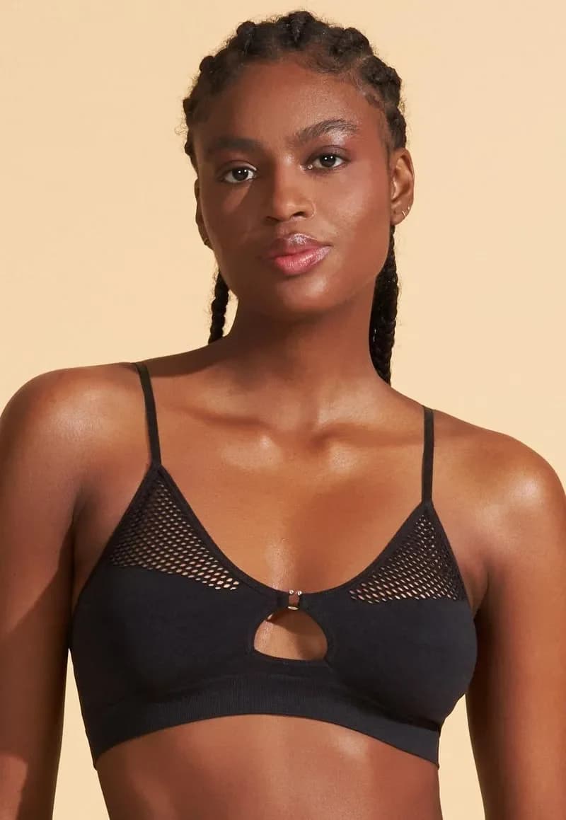 TOP TRABAJADO SIN COSTURA