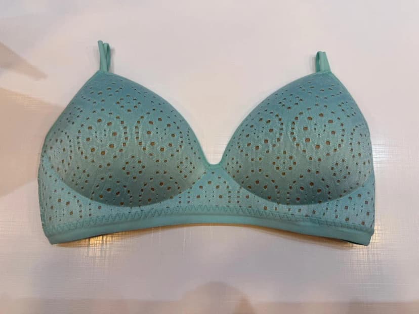 CORPIÑO CON BOJO Y SIN ARO DE RENDA